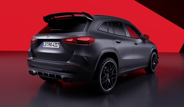 Обновлен самый мощный Mercedes GLA Обновлен самый мощный Mercedes GLA